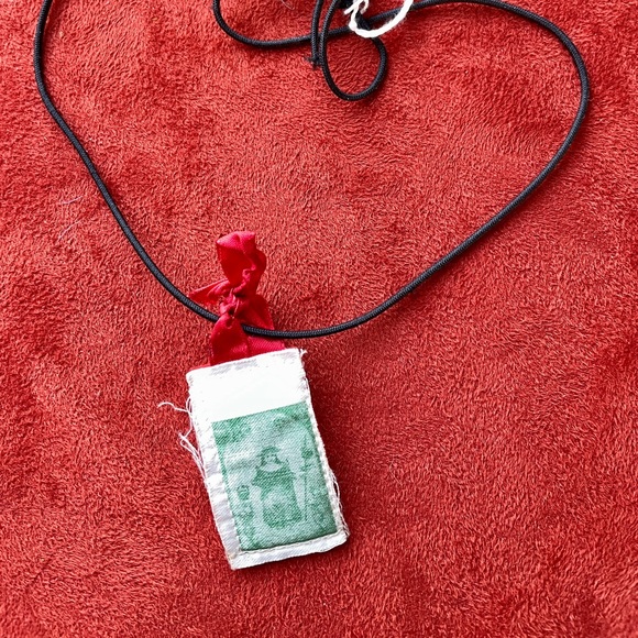 Artisan Antique SCAPULAR Necklace O/S - Picture 4 of 6